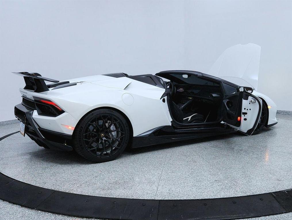 used 2019 Lamborghini Huracan car, priced at $315,991