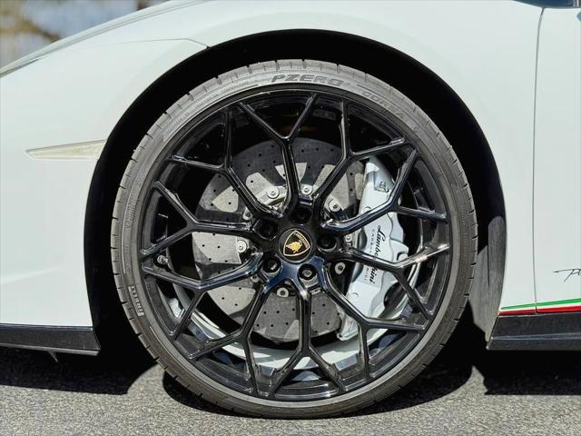 used 2019 Lamborghini Huracan car, priced at $318,991