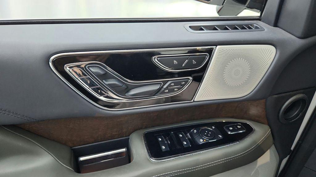 used 2023 Lincoln Navigator car, priced at $74,991