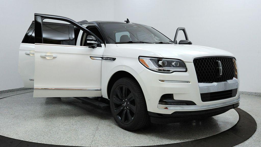 used 2023 Lincoln Navigator car, priced at $74,991