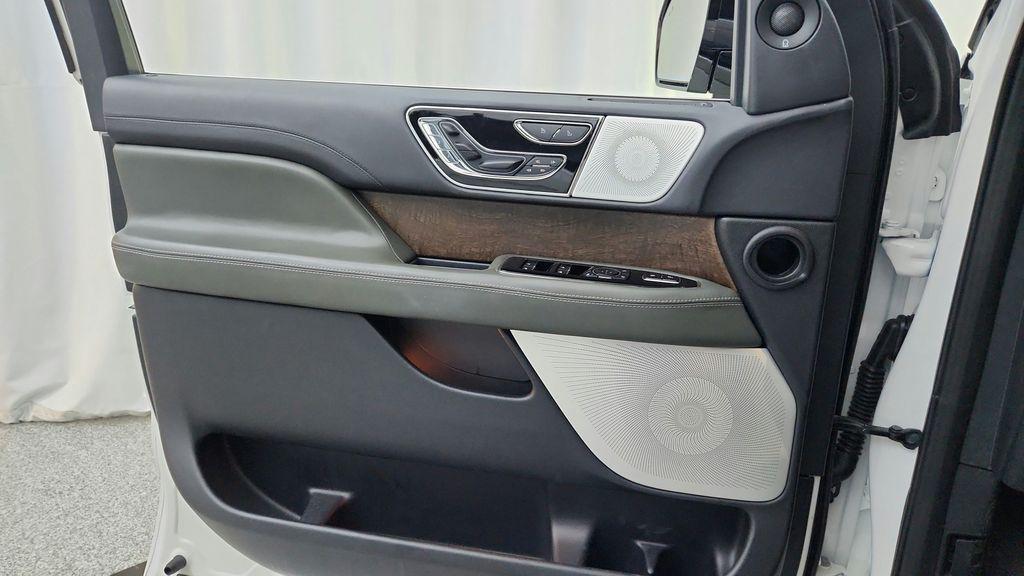 used 2023 Lincoln Navigator car, priced at $74,991