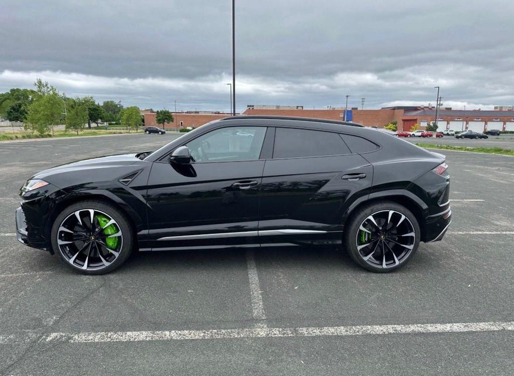 used 2019 Lamborghini Urus car, priced at $162,991