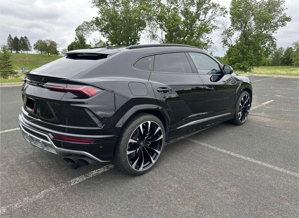 used 2019 Lamborghini Urus car, priced at $166,991