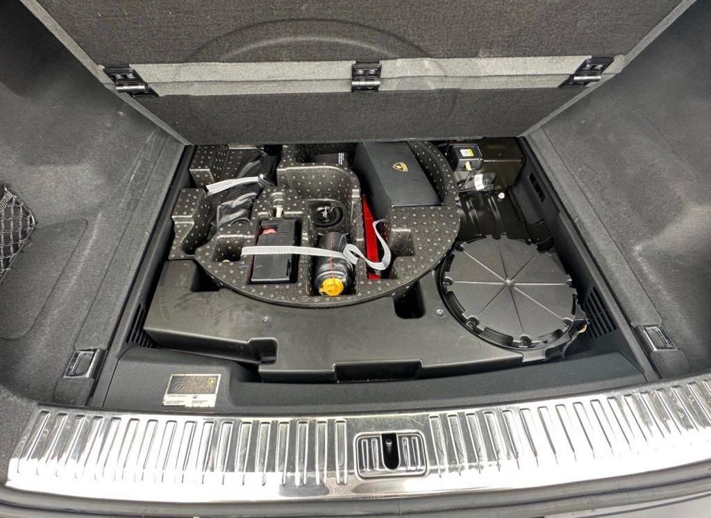 used 2019 Lamborghini Urus car, priced at $166,991