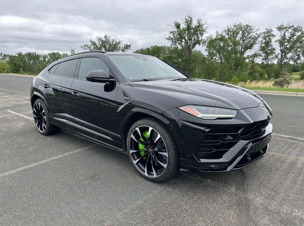 used 2019 Lamborghini Urus car, priced at $166,991