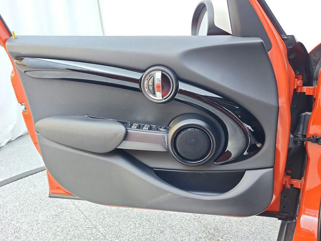 used 2021 MINI Hardtop car, priced at $22,991