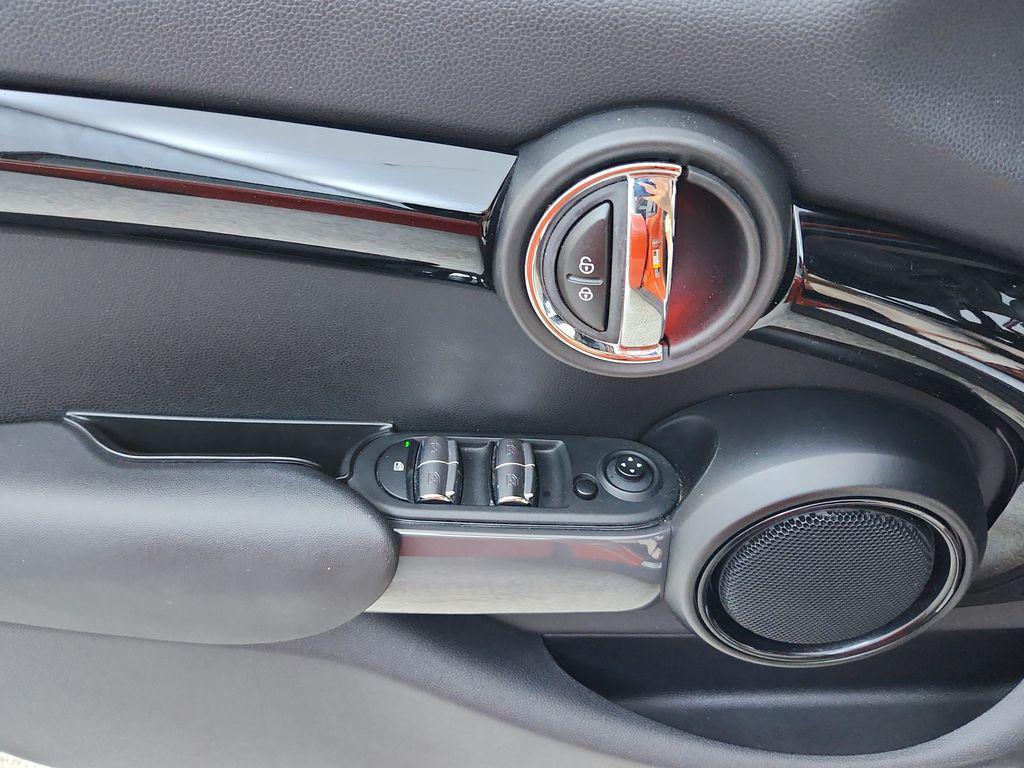 used 2021 MINI Hardtop car, priced at $22,991