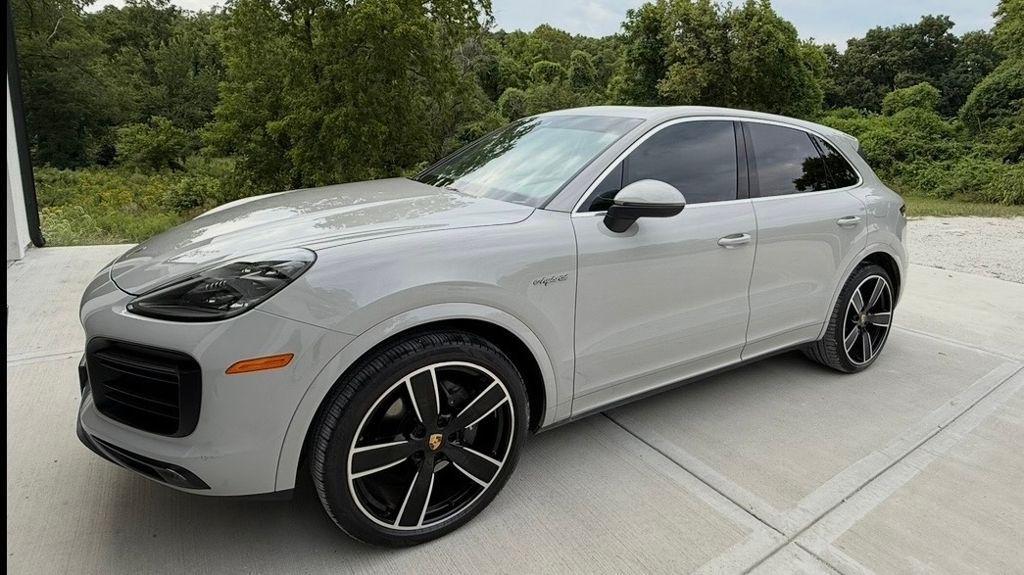 used 2022 Porsche Cayenne car, priced at $59,991