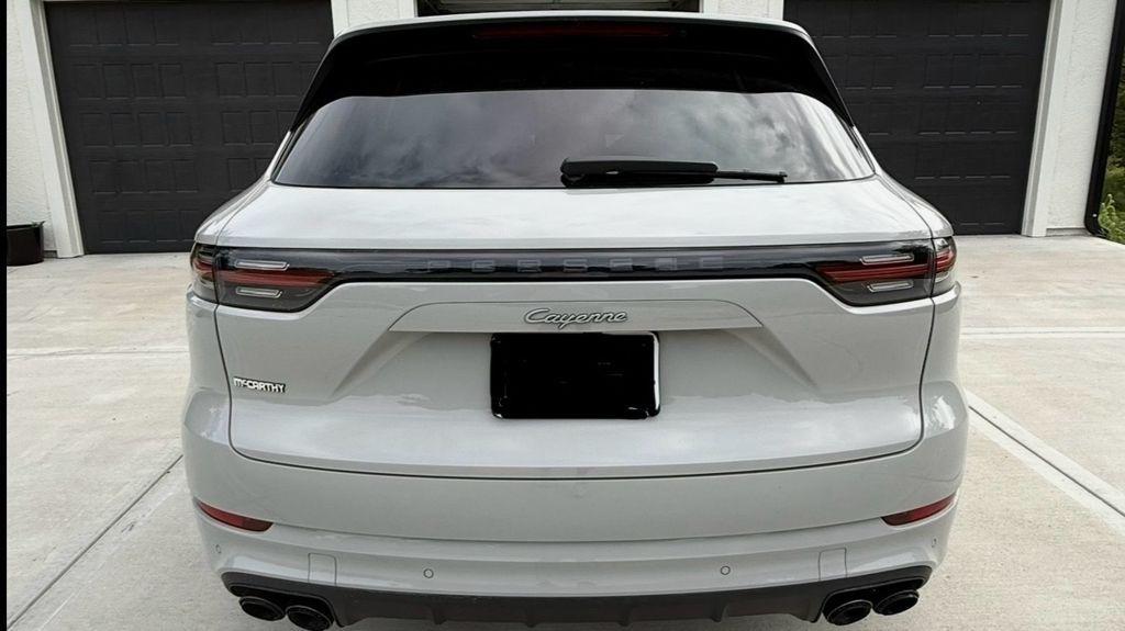 used 2022 Porsche Cayenne car, priced at $59,991