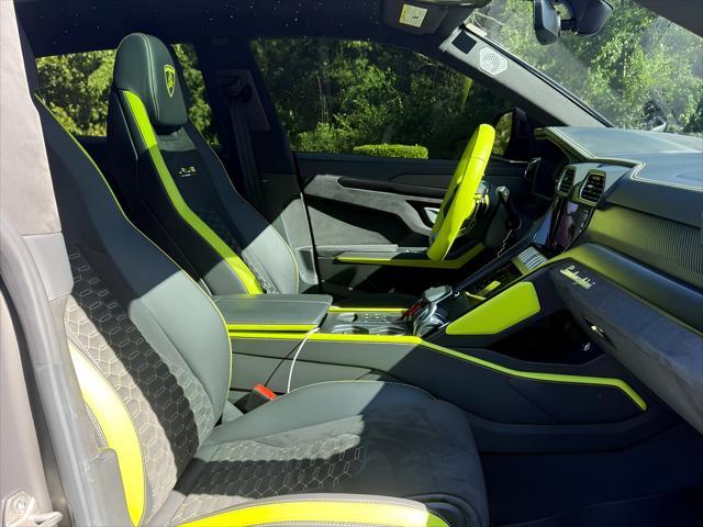 used 2022 Lamborghini Urus car, priced at $233,591