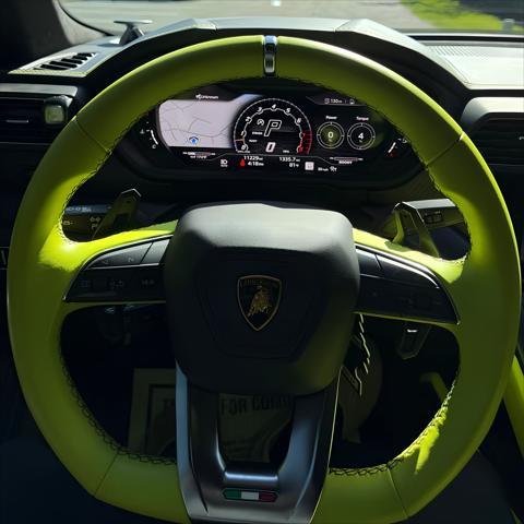 used 2022 Lamborghini Urus car, priced at $233,591