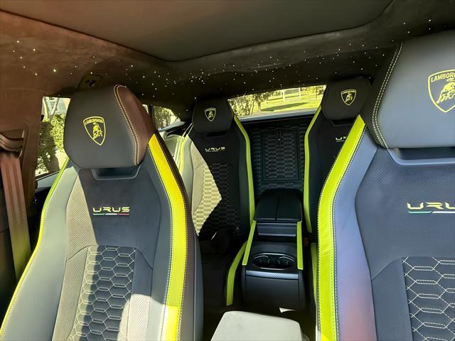 used 2022 Lamborghini Urus car, priced at $233,591