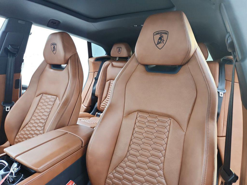 used 2022 Lamborghini Urus car, priced at $195,991