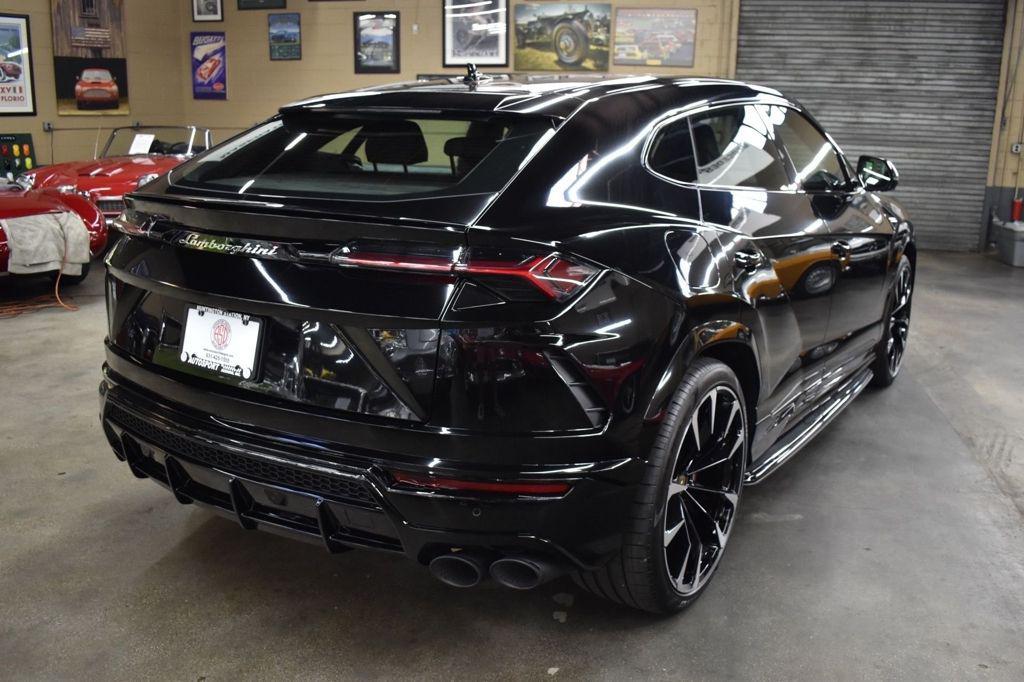 used 2022 Lamborghini Urus car, priced at $201,991