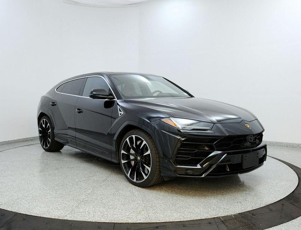 used 2022 Lamborghini Urus car, priced at $197,991