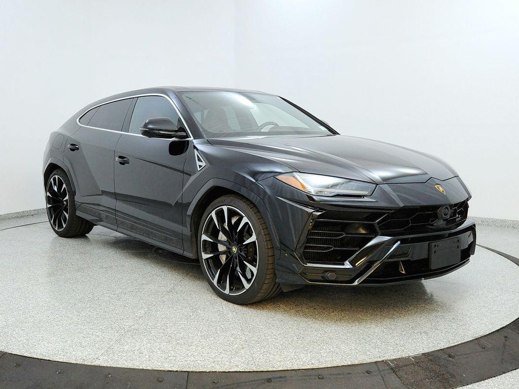 used 2022 Lamborghini Urus car, priced at $195,991