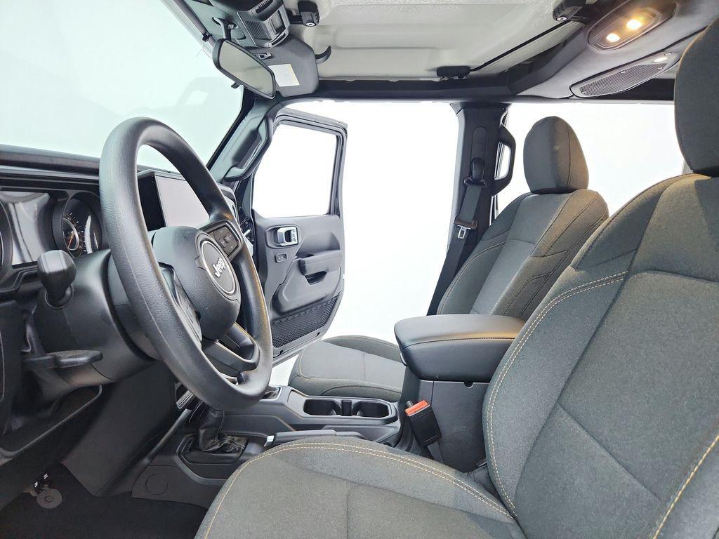 used 2025 Jeep Gladiator car, priced at $45,991