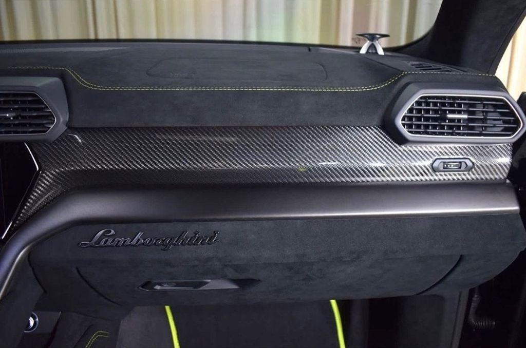 used 2023 Lamborghini Urus car, priced at $292,991