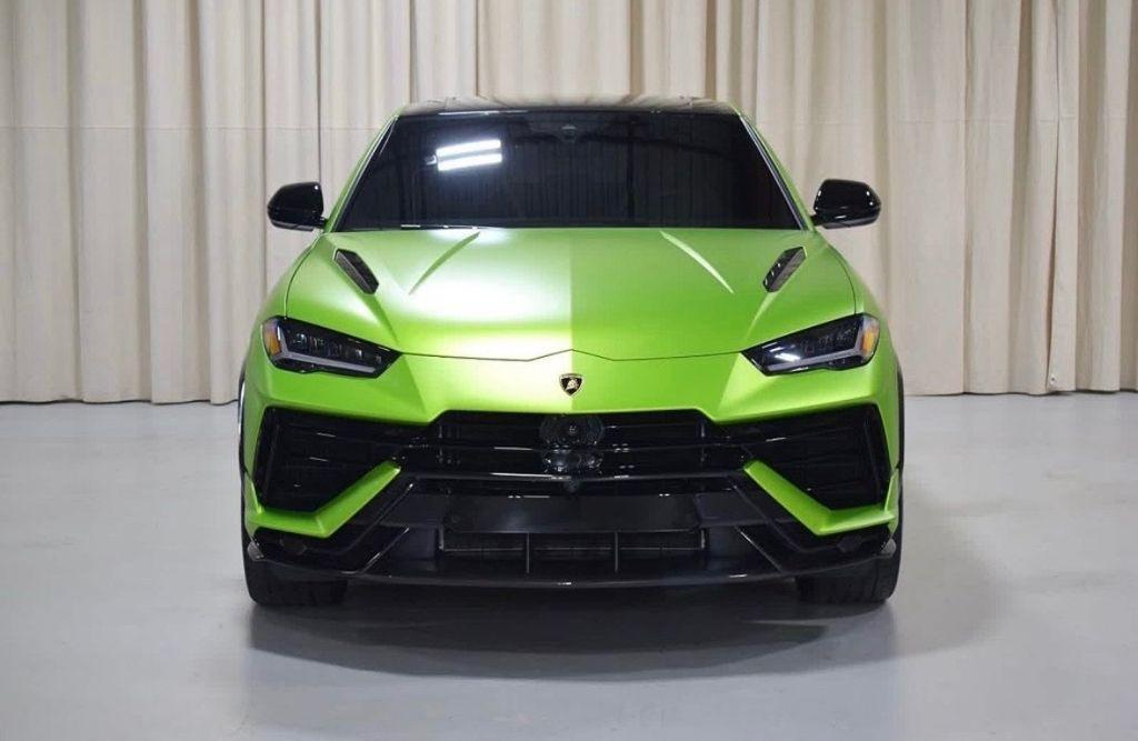 used 2023 Lamborghini Urus car, priced at $292,991
