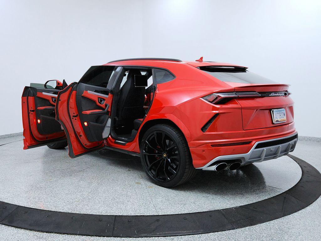 used 2019 Lamborghini Urus car, priced at $166,991
