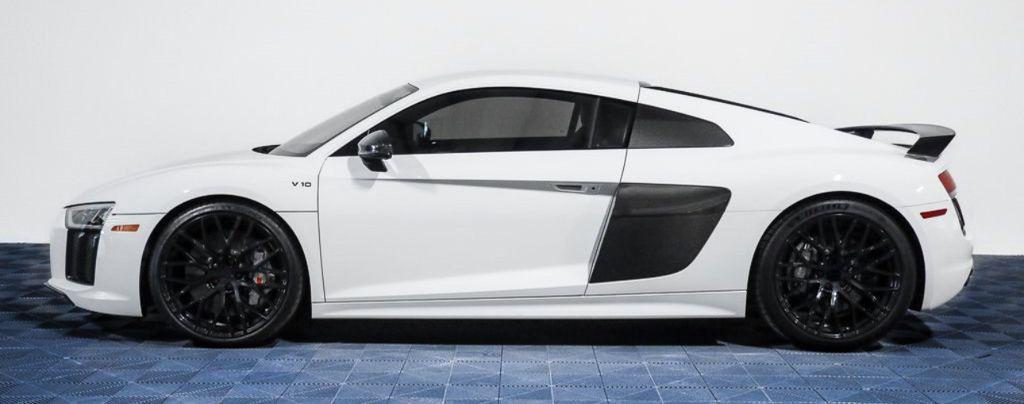 used 2017 Audi R8 car, priced at $161,991