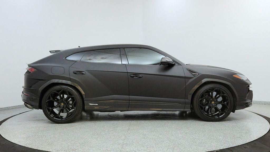 used 2023 Lamborghini Urus car, priced at $282,991