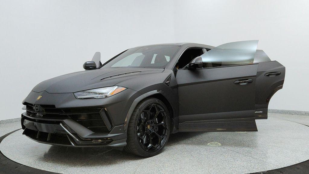 used 2023 Lamborghini Urus car, priced at $282,991