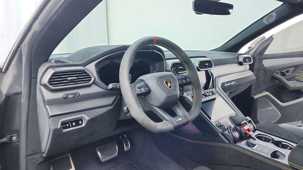 used 2023 Lamborghini Urus car, priced at $282,991