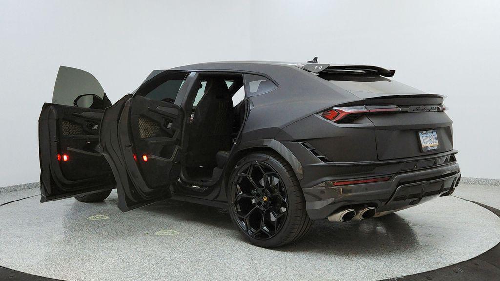 used 2023 Lamborghini Urus car, priced at $282,991