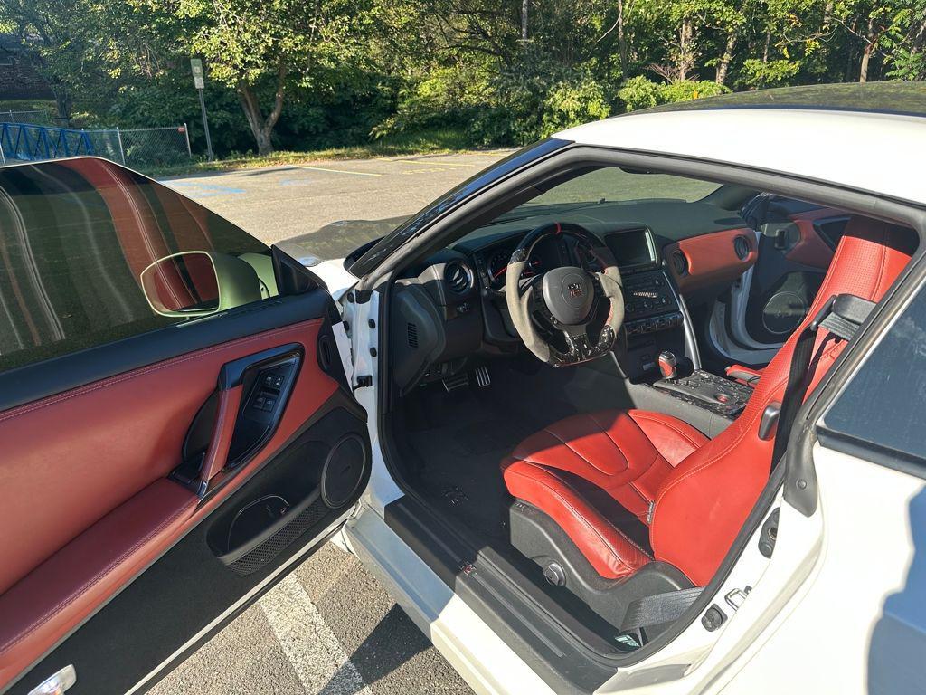 used 2014 Nissan GT-R car, priced at $109,991