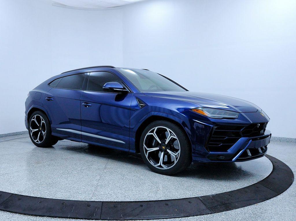 used 2021 Lamborghini Urus car, priced at $185,991