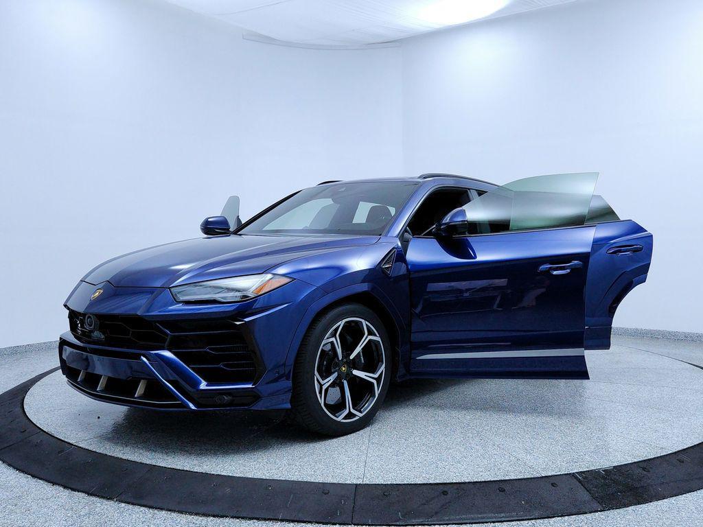 used 2021 Lamborghini Urus car, priced at $185,991