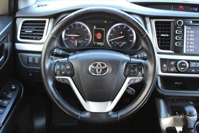 used 2019 Toyota Highlander car, priced at $28,415