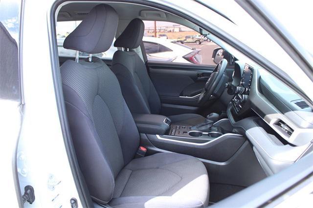 used 2020 Toyota Highlander car, priced at $26,828