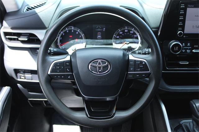 used 2020 Toyota Highlander car, priced at $26,828
