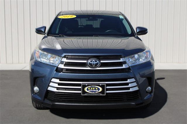 used 2019 Toyota Highlander car, priced at $27,620