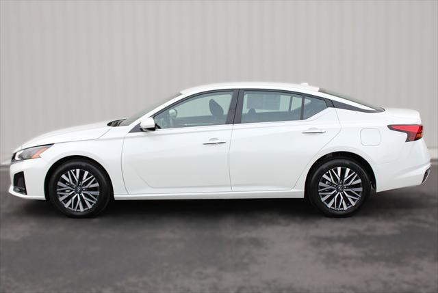 used 2023 Nissan Altima car, priced at $24,432