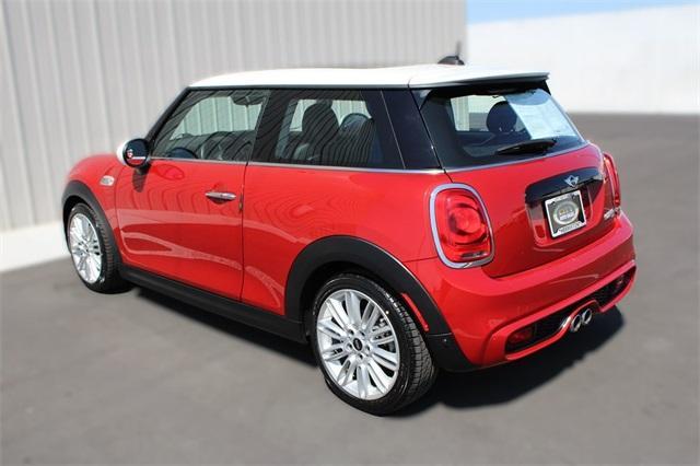 used 2018 MINI Hardtop car, priced at $19,513