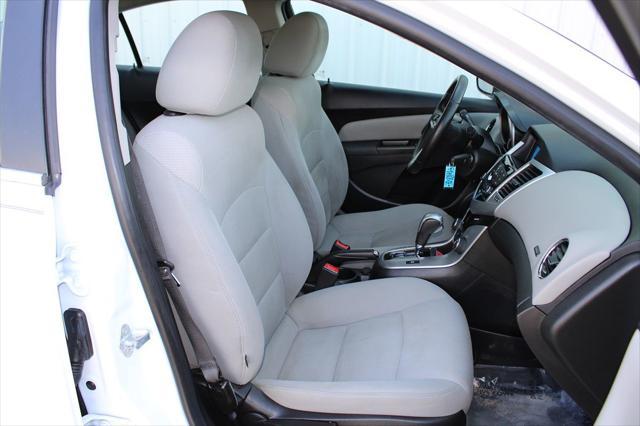 used 2014 Chevrolet Cruze car, priced at $9,938