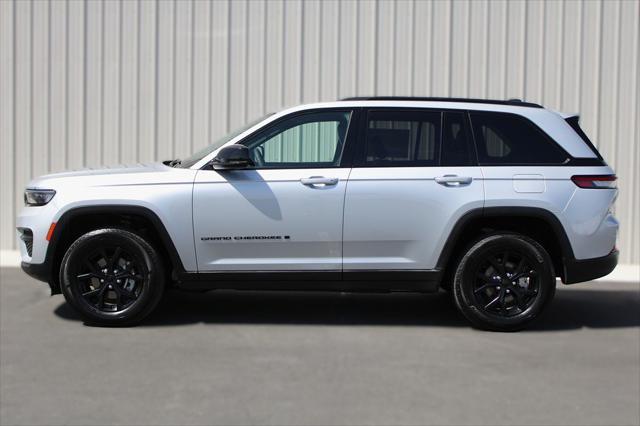 used 2024 Jeep Grand Cherokee car, priced at $37,000