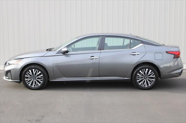 used 2023 Nissan Altima car, priced at $25,385