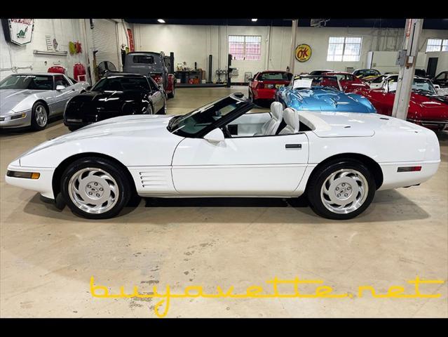 used 1992 Chevrolet Corvette car, priced at $17,999