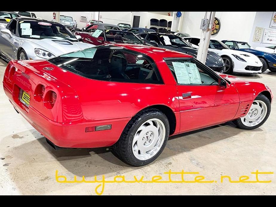 used 1992 Chevrolet Corvette car, priced at $17,999