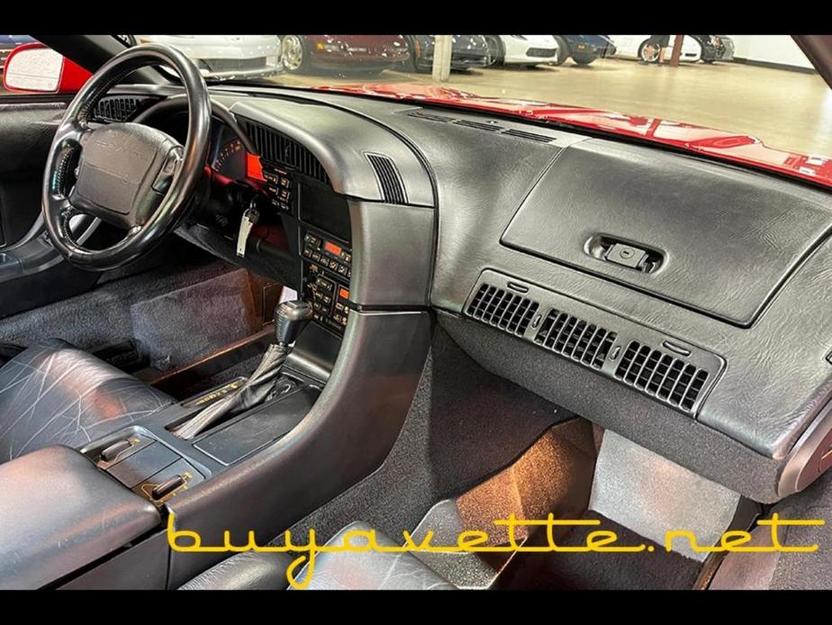 used 1992 Chevrolet Corvette car, priced at $17,999