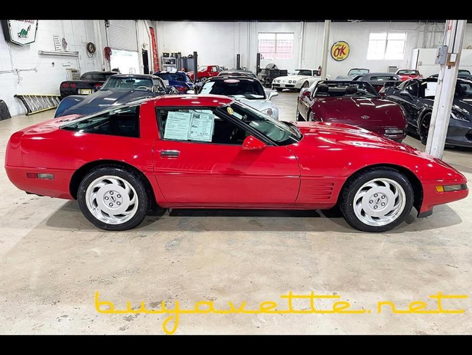 used 1992 Chevrolet Corvette car, priced at $17,999