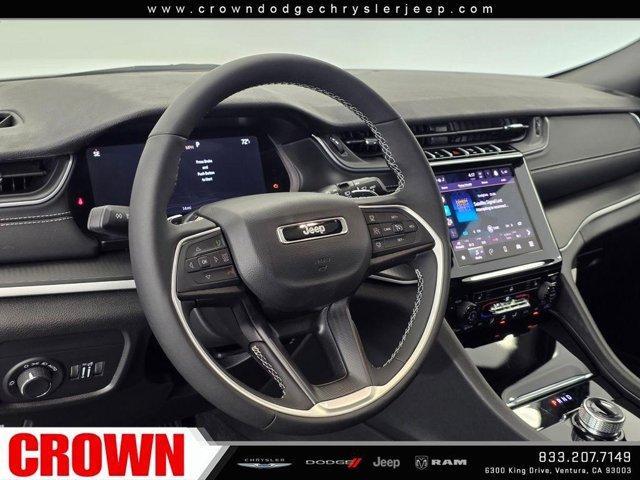new 2025 Jeep Grand Cherokee car, priced at $38,780
