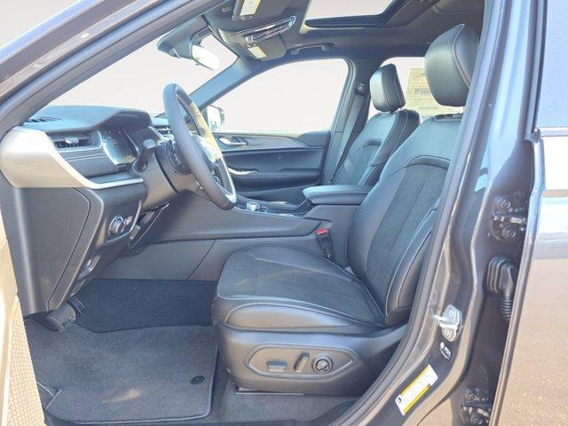 new 2025 Jeep Grand Cherokee L car, priced at $40,925