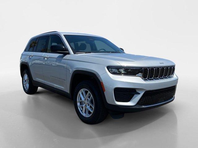 new 2024 Jeep Grand Cherokee L car, priced at $33,933