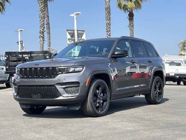 new 2025 Jeep Grand Cherokee car, priced at $44,675