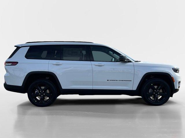 new 2025 Jeep Grand Cherokee L car, priced at $42,580